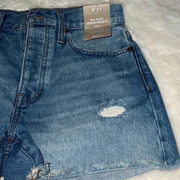 Madewell distressed relax denim blue shorts. - Picture 7 of 11